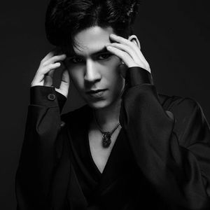 范冰冰泳装三角裤视频大全
